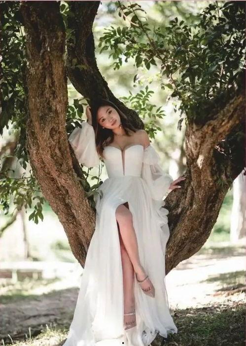 身材很好的旗袍网红男,旗袍佳公子，身材出众的网红风采